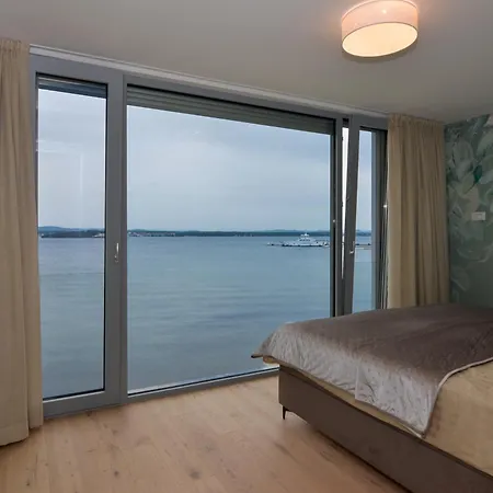Villa Sea House *