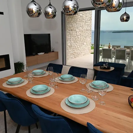 Villa Sea House *